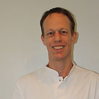 Dierenarts voor de inwendige ziekten Remco Jonker Dierenarts voor de inwendige ziekten Remco Jonker